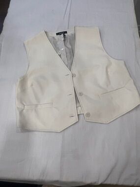 🔥🔥White Button-Front Vest